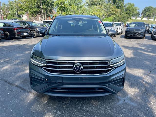 Photo of 2023 Platinum Gray Metallic Volkswagen Tiguan