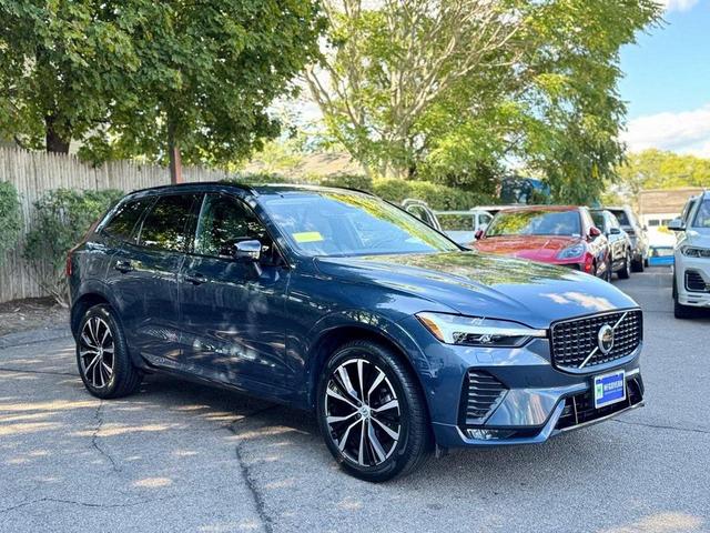 Photo of 2023 Denim Blue Metallic Volvo XC60