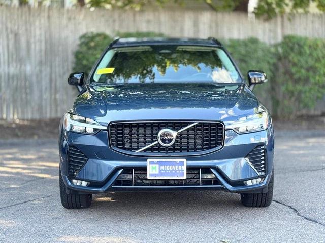 Photo of 2023 Denim Blue Metallic Volvo XC60