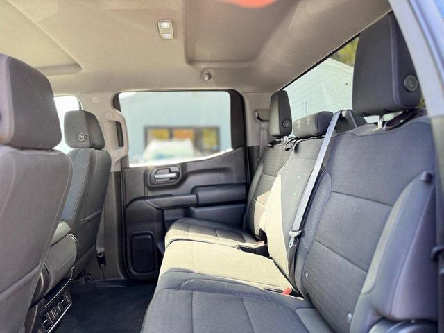 Photo of 2021 Black Chevrolet Silverado 1500