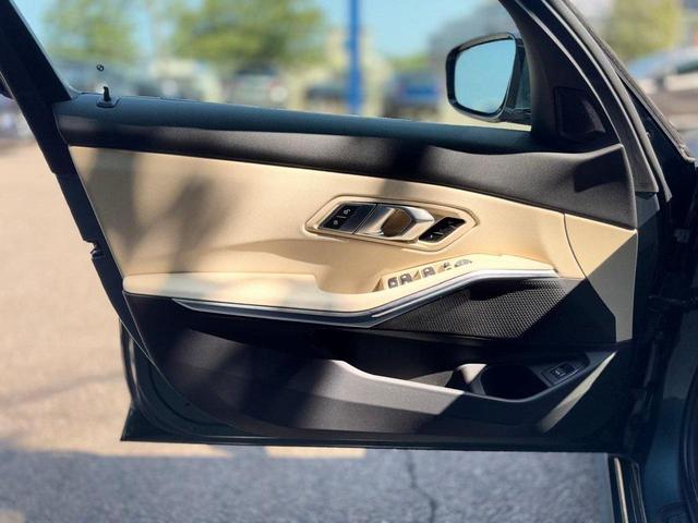 Photo of 2021 Blue Ridge Mountain Metallic BMW 330