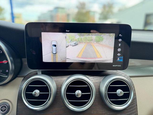 Photo of 2021 Black Mercedes-Benz GLC 300