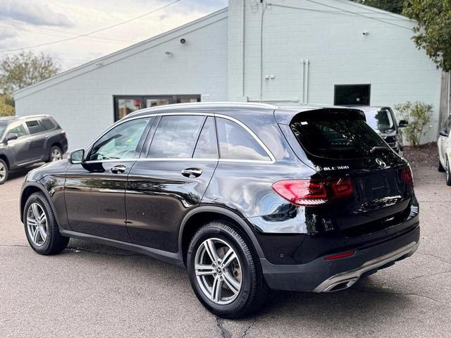 Photo of 2021 Black Mercedes-Benz GLC 300