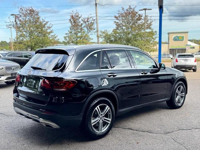 Photo of 2021 Black Mercedes-Benz GLC 300