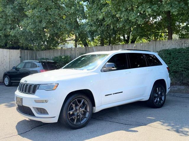 Photo of 2019 Bright White Clearcoat Jeep Grand Cherokee