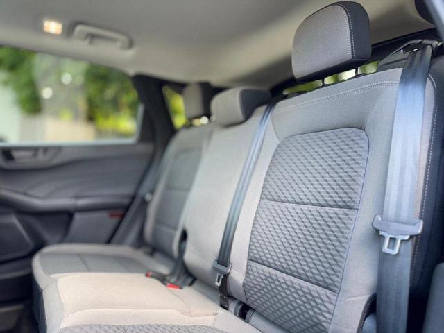 Photo of 2022 Gray Metallic Ford Escape