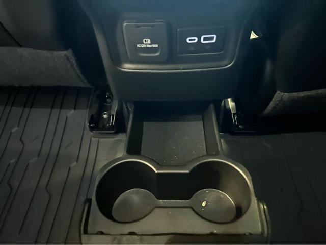 Photo of 2023 Summit White GMC Acadia