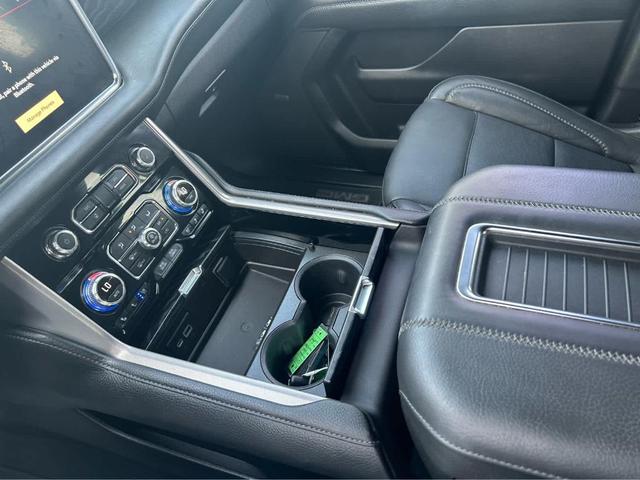 Photo of 2022 Onyx Black GMC Yukon