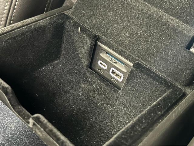 Photo of 2021 Wilder Metallic Cadillac XT5