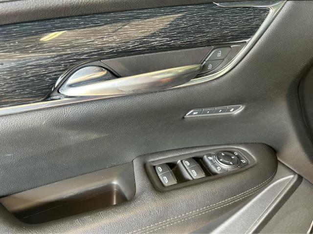 Photo of 2021 Wilder Metallic Cadillac XT5
