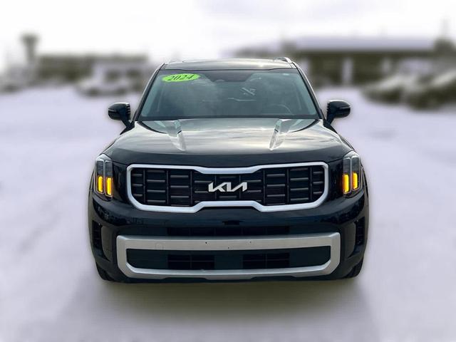 Photo of 2024 Ebony Black Kia Telluride