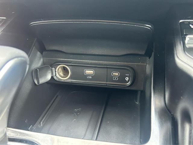 Photo of 2024 Ebony Black Kia Telluride