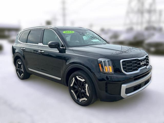 Photo of 2024 Ebony Black Kia Telluride