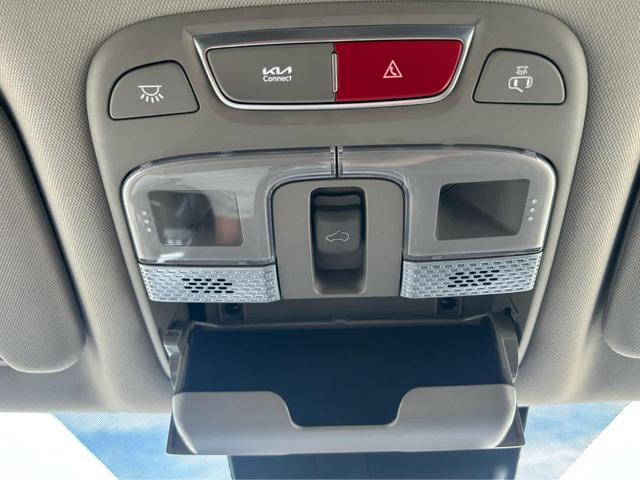 Photo of 2024 Ebony Black Kia Telluride