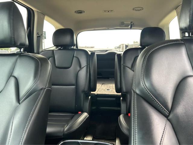 Photo of 2024 Ebony Black Kia Telluride