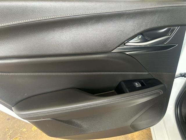 Photo of 2024 Summit White Cadillac CT4