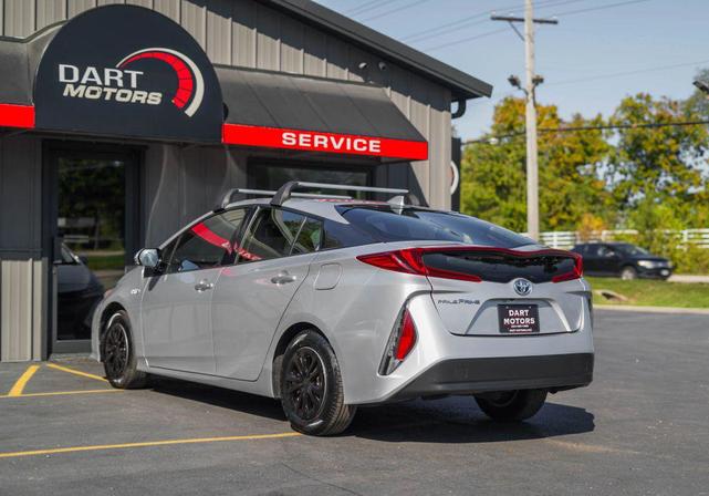 Photo of 2019 Silver Toyota Prius Prime