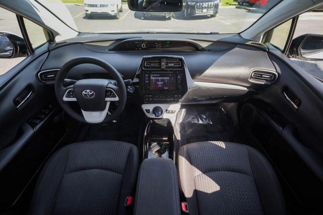 Photo of 2019 Silver Toyota Prius Prime
