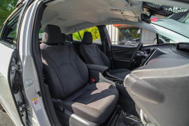 Photo of 2019 Silver Toyota Prius Prime