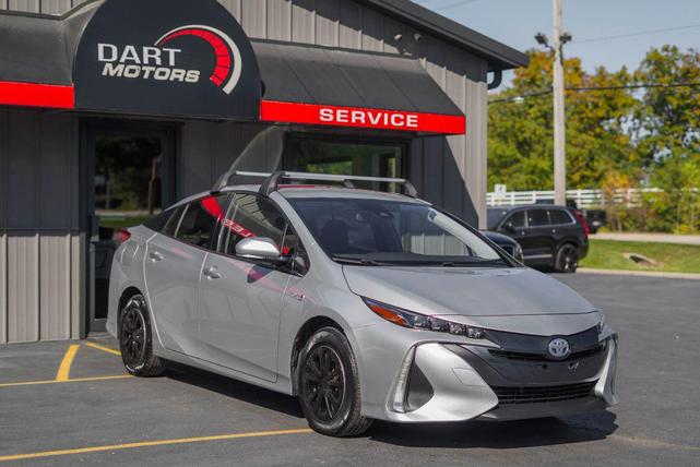 Photo of 2019 Silver Toyota Prius Prime