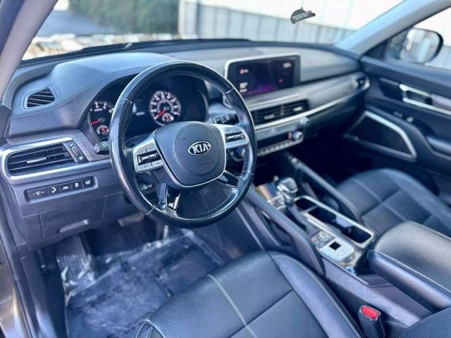 Photo of 2021 Green Kia Telluride
