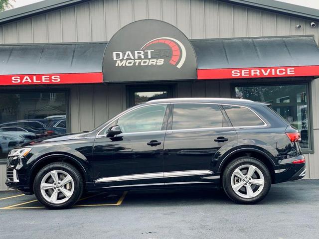 Photo of 2020 Black Audi Q7