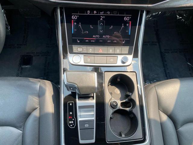 Photo of 2020 Black Audi Q7