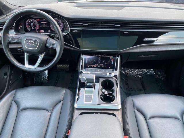 Photo of 2020 Black Audi Q7