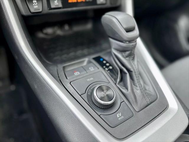 Photo of 2020 Black Toyota RAV4 Hybrid