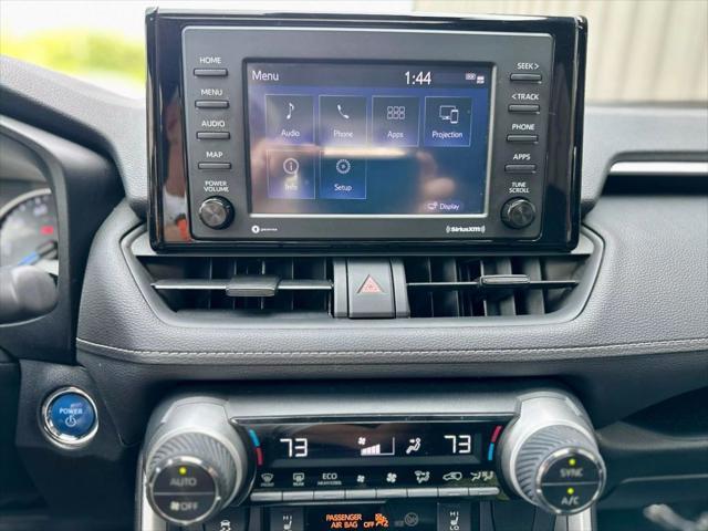 Photo of 2020 Black Toyota RAV4 Hybrid