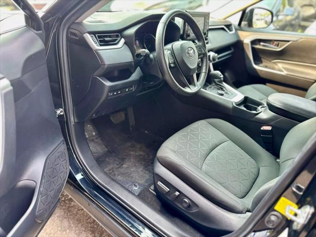 Photo of 2020 Black Toyota RAV4 Hybrid