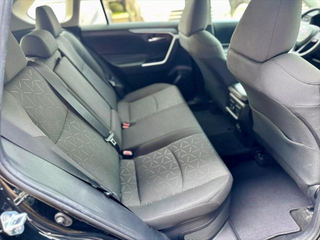 Photo of 2020 Black Toyota RAV4 Hybrid