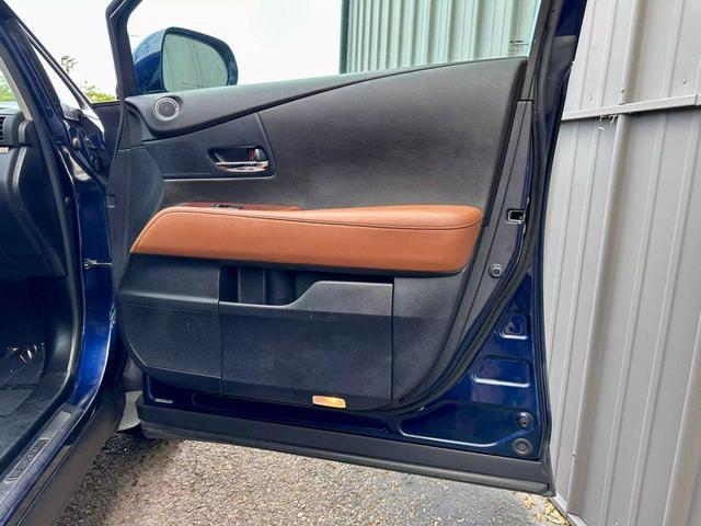 Photo of 2015 Blue Lexus RX 450h