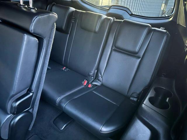 Photo of 2019 Black Toyota Highlander