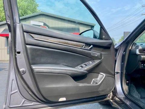 Photo of 2022 Gray Honda Accord