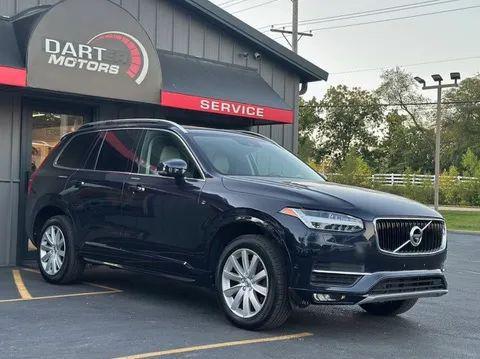 Photo of 2017 dark blue Volvo XC90