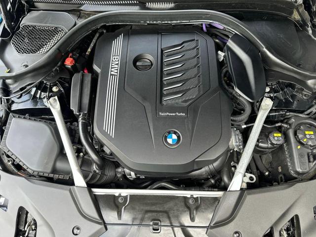 Photo of 2021 Black BMW 540