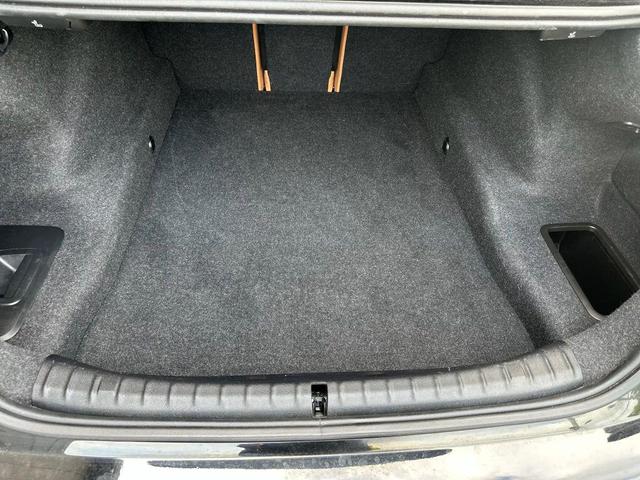 Photo of 2021 Black BMW 540