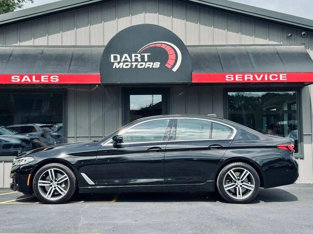 Photo of 2021 Black BMW 540