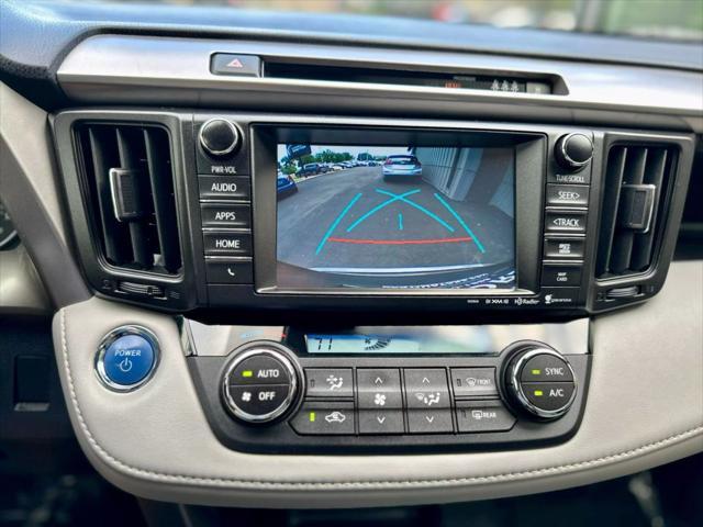 Photo of 2018 Black Toyota RAV4 Hybrid