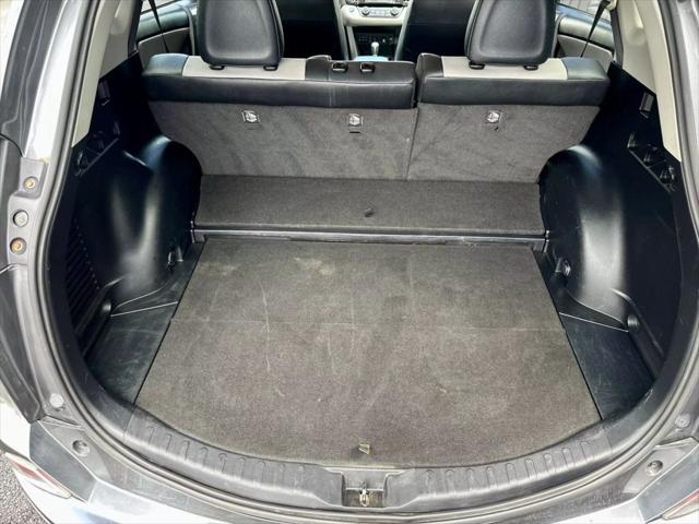 Photo of 2018 Black Toyota RAV4 Hybrid