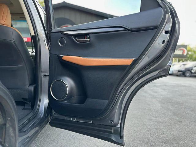 Photo of 2018 Gray Lexus NX 300