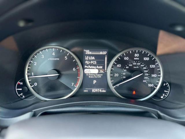 Photo of 2018 Gray Lexus NX 300