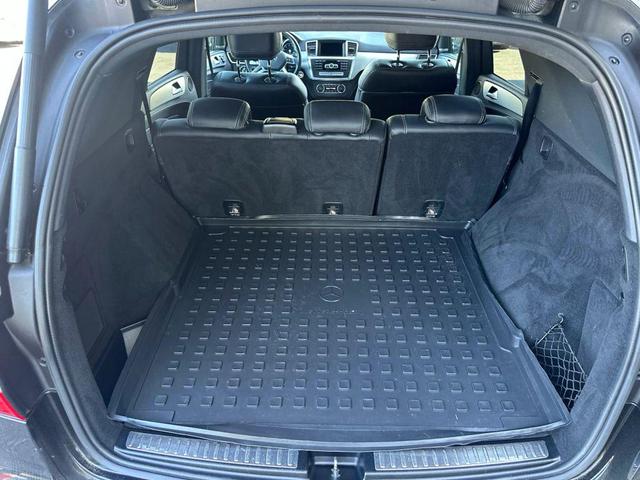 Photo of 2014 Black Mercedes-Benz M-Class