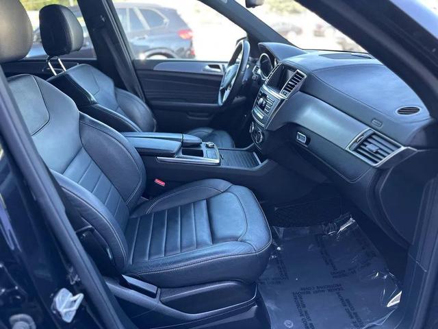 Photo of 2014 Black Mercedes-Benz M-Class