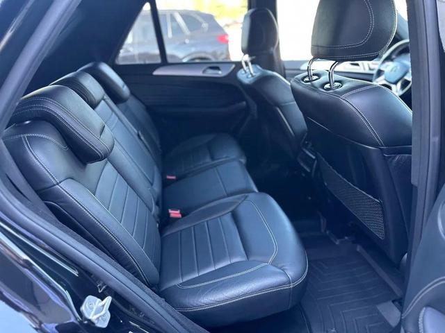 Photo of 2014 Black Mercedes-Benz M-Class