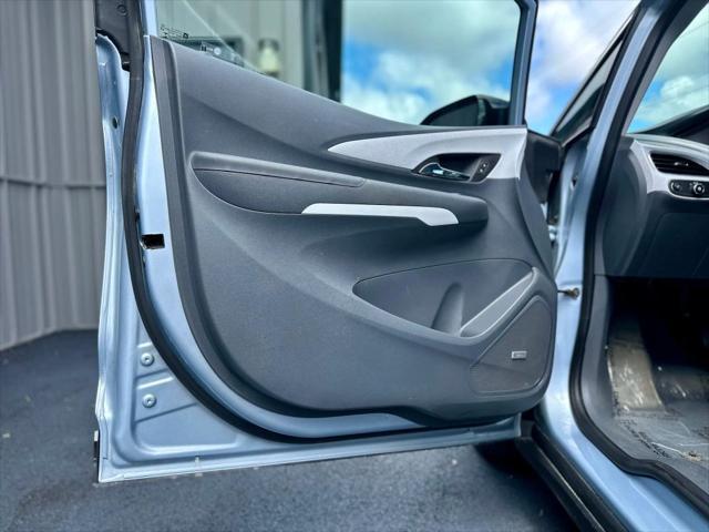 Photo of 2017 Silver Chevrolet Bolt EV
