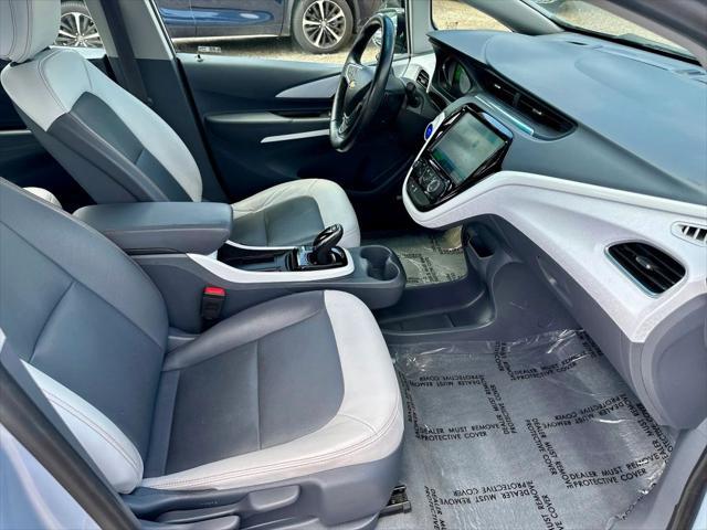 Photo of 2017 Silver Chevrolet Bolt EV