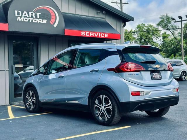 Photo of 2017 Silver Chevrolet Bolt EV