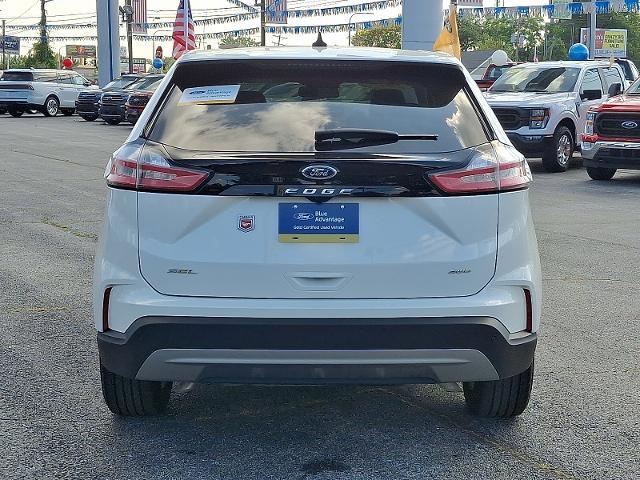Photo of 2023 STAR WHITE Ford Edge
